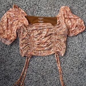 Arizona Jean Company flower Puff Sleeve Ruched Crop Blouse